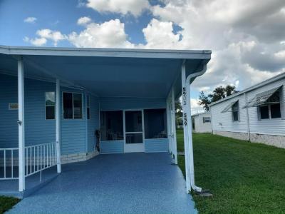 Mobile Home at 5903 Benz Pl Zephyrhills, FL 33540