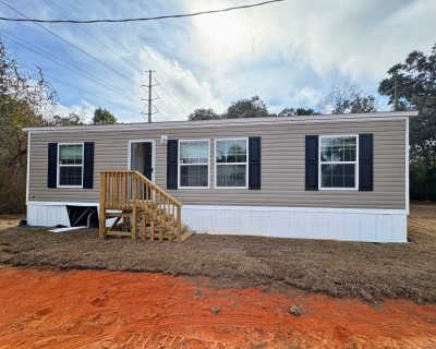 Mobile Home at 901 Massachusetts Ave, Lot 53 Pensacola, FL 32505