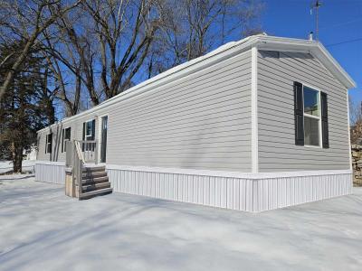 Mobile Home at 8876 E 19th St Lot 71A Kansas City, MO 64126