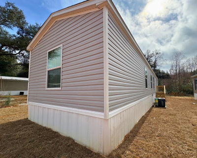 Mobile Home at 901 Massachusetts Ave, Lot 70 Pensacola, FL 32505