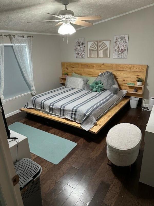 2000 Dutch Manufactured Home