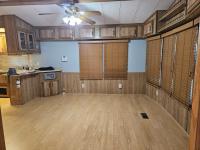 1987 Oakwood Mobile Home