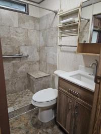 1987 Oakwood Mobile Home