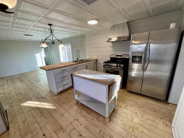 1976 Kaufman & Broad Sahara Manufactured Home
