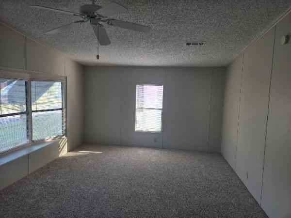 1990 MERIT Manufactured Home