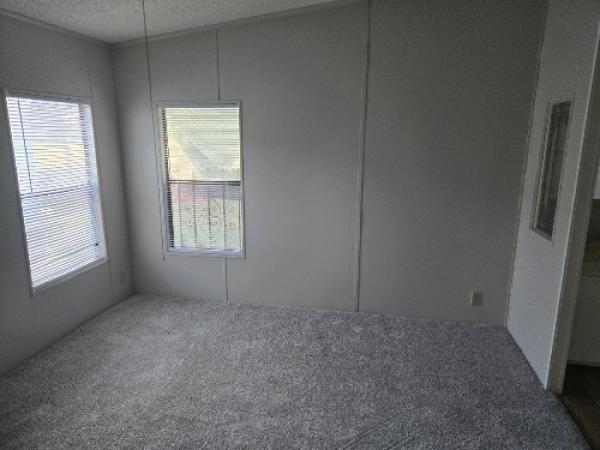 1990 MERIT Manufactured Home