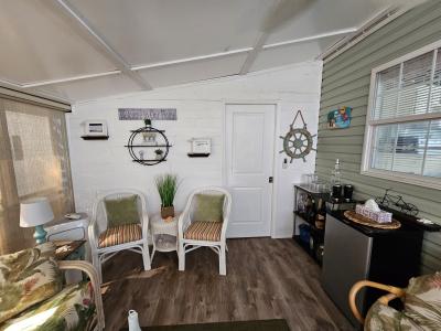 Photo 5 of 15 of home located at 7125 Fruitville Rd Lo36 Sarasota, FL 34240