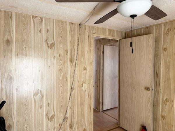 1984 Barrington Manufactured Home