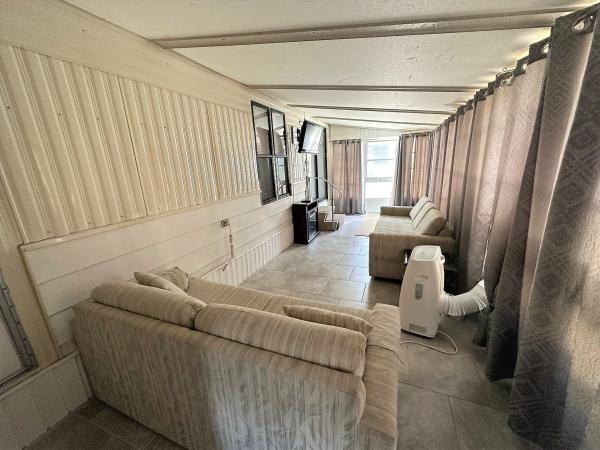 1987 KROP KROP Mobile Home