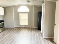 1986 Oak Creek Homes Cedar Ridge Mobile Home