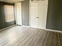1986 Oak Creek Homes Cedar Ridge Mobile Home