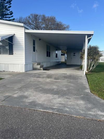 Photo 3 of 22 of home located at 4425 Us Hwy 441 S Lot 89 Okeechobee, FL 34974