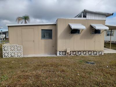 Photo 5 of 18 of home located at 39 Larkspur Ave Palmetto, FL 34221