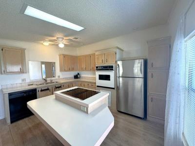 Photo 5 of 27 of home located at 477 Dawn Dr Fort Myers, FL 33903