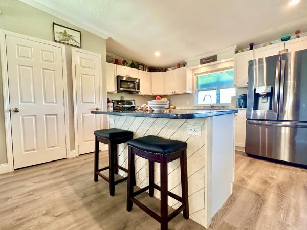 1986 Coro N/A Mobile Home