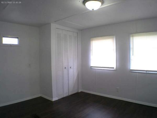 1966 Hillcrest Manufactured Home