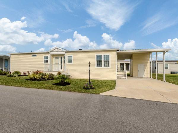 2022 Skyline Oak  Manufactured Home