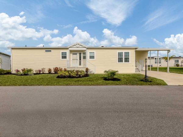 2022 Skyline Oak  Manufactured Home