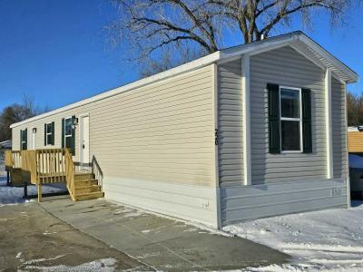 Photo 4 of 13 of home located at 725 S 12th St #220 Bismarck, ND 58504