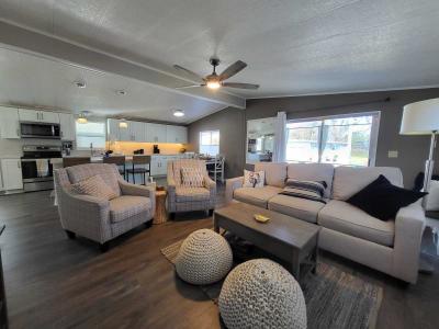 Mobile Home at 5810 Camelot Dr N Sarasota, FL 34233