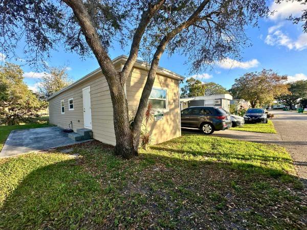 Photo 1 of 2 of home located at 4791 SW 82nd Avenue #39 Davie, FL 33328