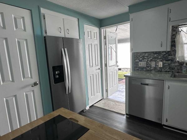 1980 WEST Mobile Home