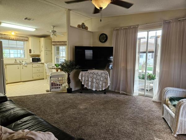 1990 FUQU FX233-426 Mobile Home