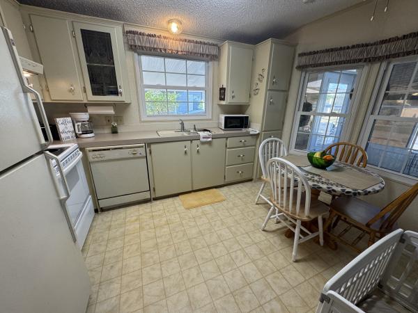 1990 FUQU FX233-426 Mobile Home