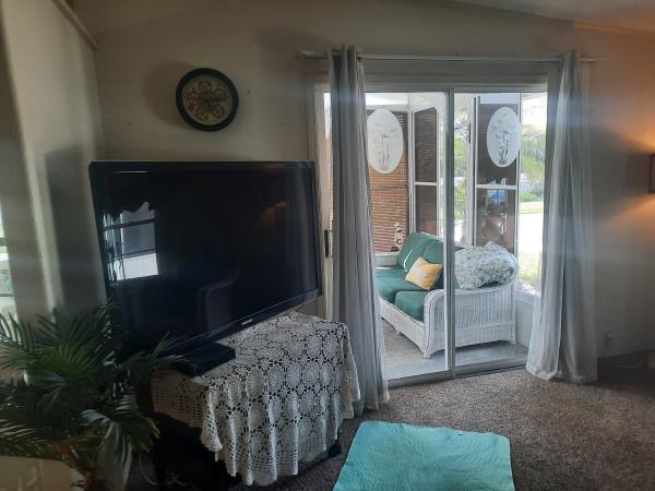 1990 FUQU FX233-426 Mobile Home
