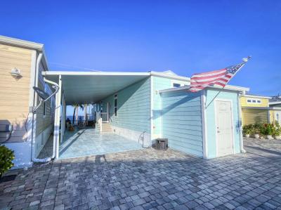 Photo 4 of 15 of home located at 9 NE Nautical Dr Jensen Beach, FL 34957