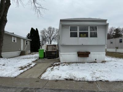 Mobile Home at 43105 Calais #198 Sterling Heights, MI 48314