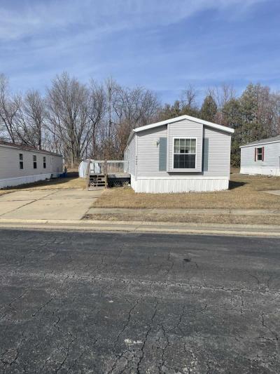 Mobile Home at 4040 Hummingbird Hiawatha, IA 52233