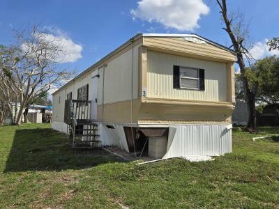 Mobile Home at 10730 Skewlee Road, Site 3 Thonotosassa, FL 33592