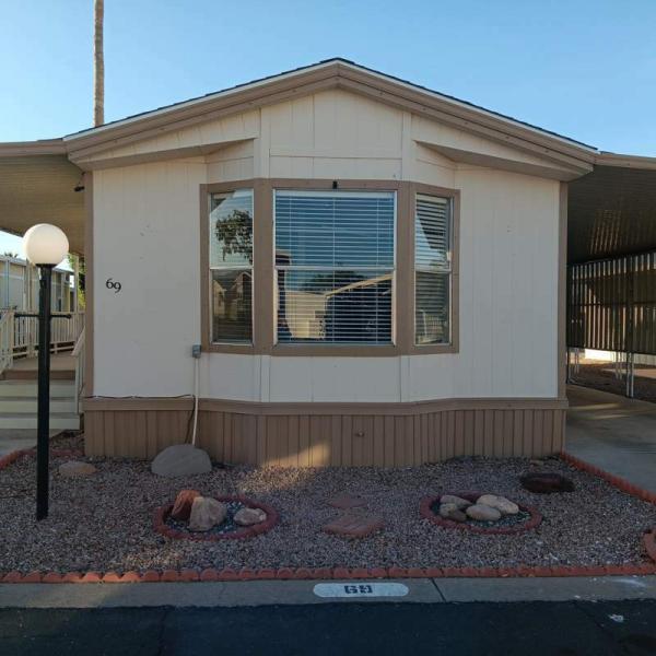 Photo 1 of 2 of home located at 652 S Ellsworth Rd. Lot #069 Mesa, AZ 85208