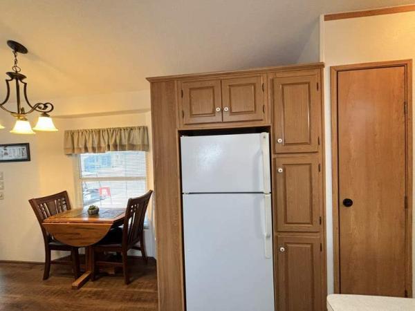 2002 Cavco Manufactured Home