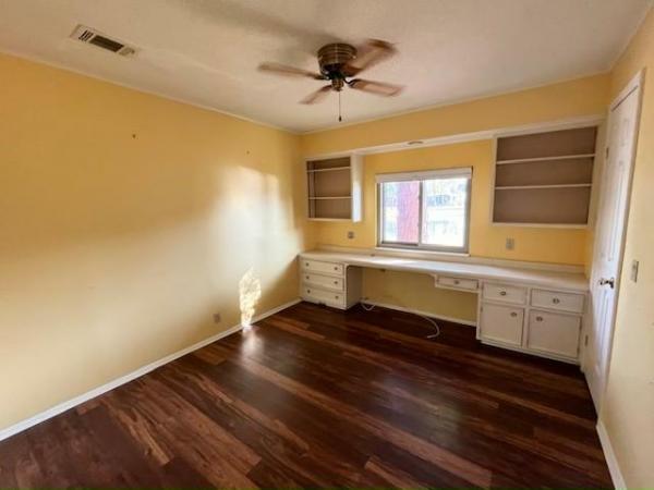 1984 ISLA Manufactured Home