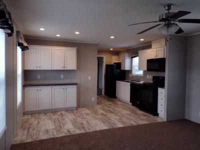 Mobile Home at 38089 Rosedale Dr Clinton Township, MI 48036