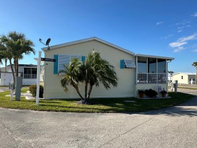 Photo 2 of 26 of home located at 88 Huron Fort Myers Beach, FL 33931