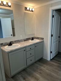 2025 Adventure 81SUN16663AH11  Home