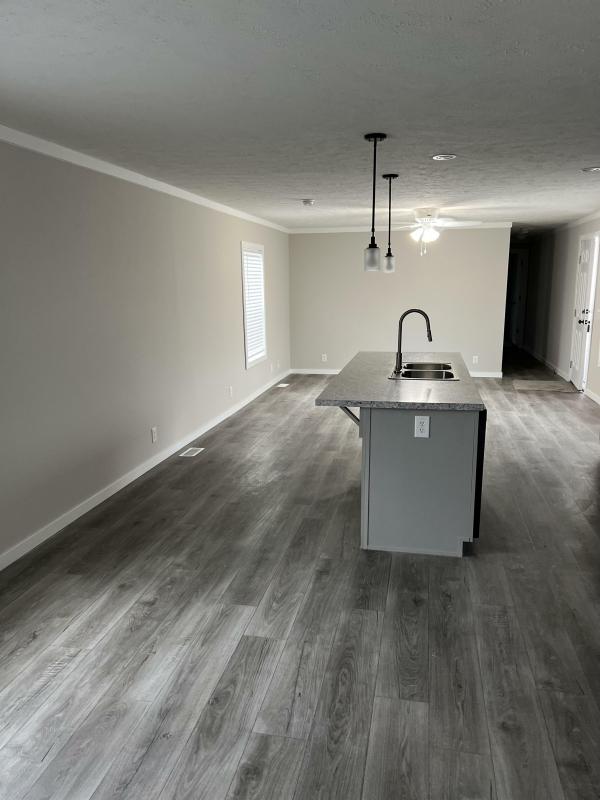 2025 Adventure 81SUN16663AH11  Home