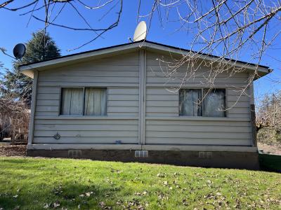 Photo 4 of 31 of home located at Ne Sunny Acres Ln Newberg, OR 97132