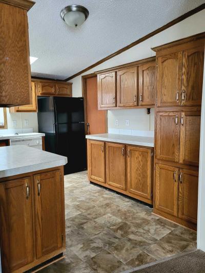 Photo 4 of 14 of home located at 1950 Borman Ct #73 Milford, MI 48381