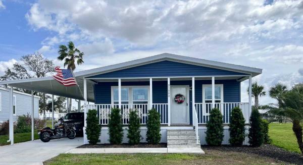 Photo 1 of 2 of home located at 31000 Sunlight Circle Sebring, FL 33870