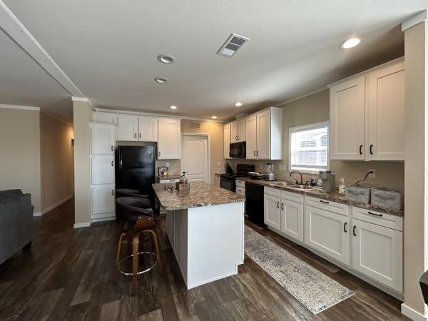 2021 Clayton Mobile Home