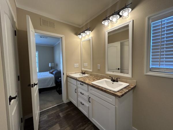 2021 Clayton Mobile Home