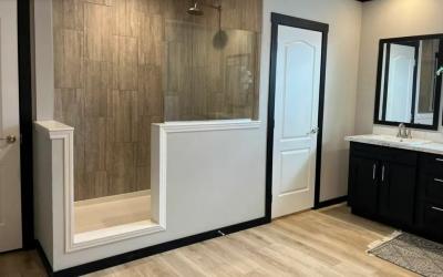 Photo 4 of 6 of home located at 7601 Daffan Lane #263 Austin, TX 78724