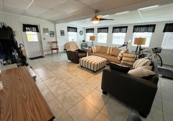 1972 TOWN  Home