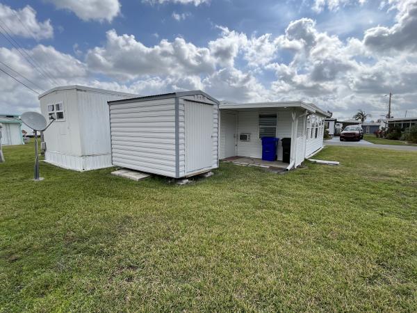 1972 TOWN  Home