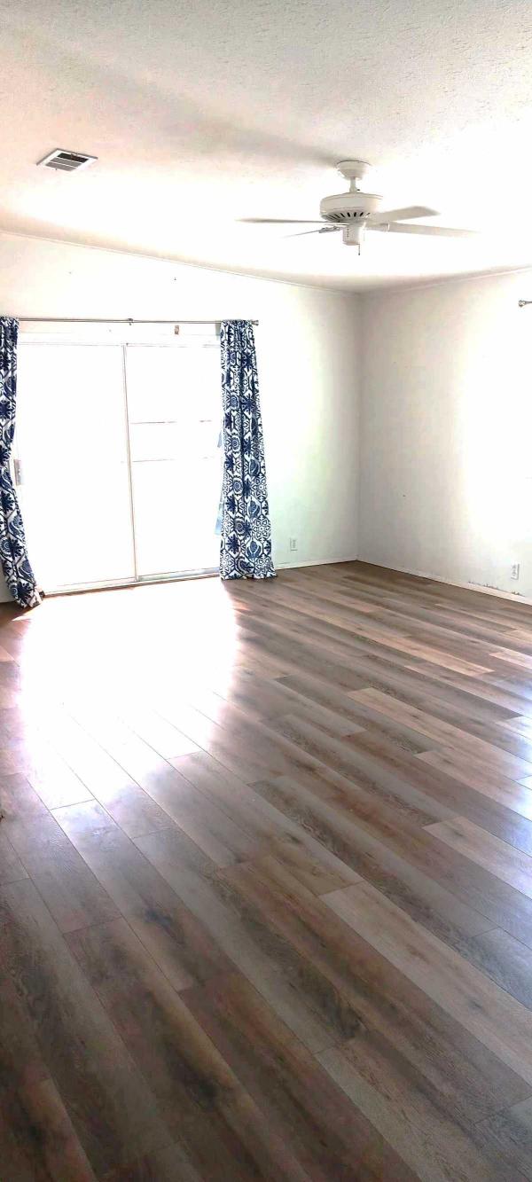 1999 Palm Harbor Mobile Home