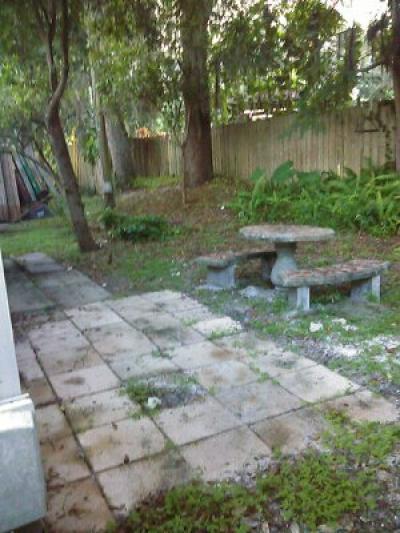 Photo 5 of 9 of home located at 1610 West Bay Dr. Largo, FL 33770